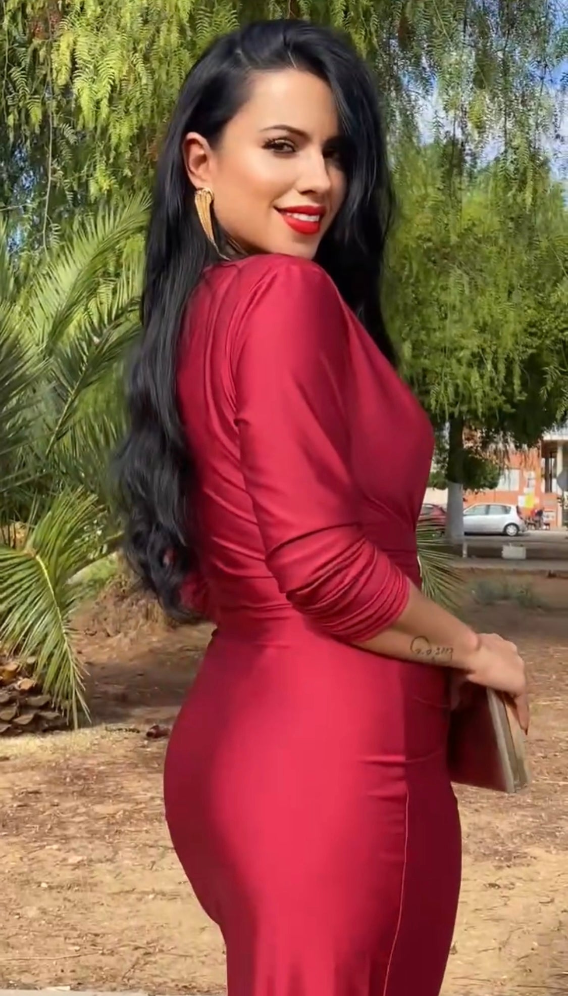 VESTIDO HEBILLA BURDEOS