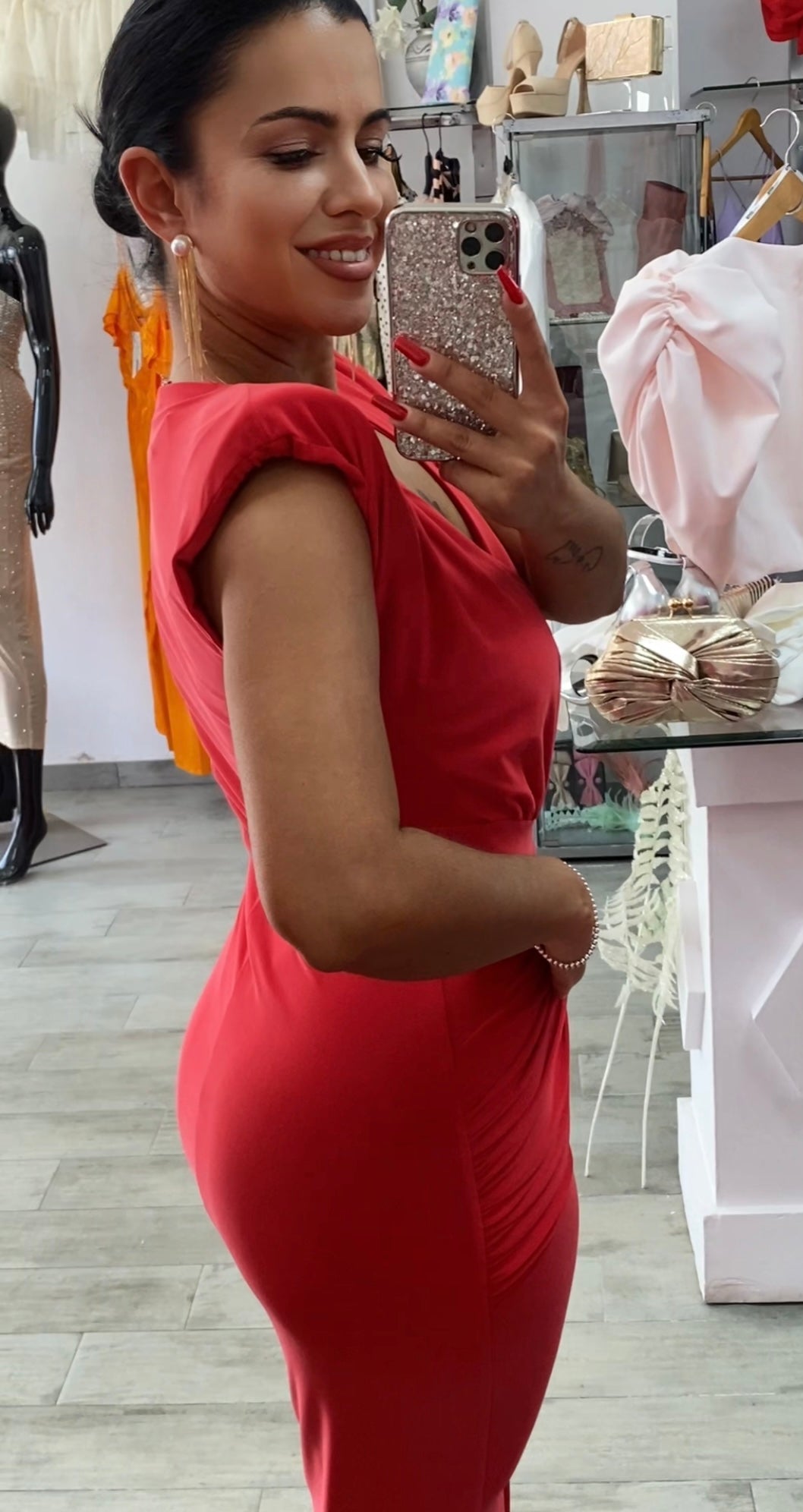 VESTIDO CARMESI