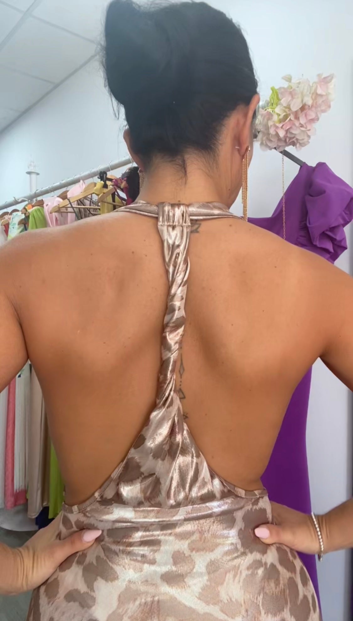 VESTIDO WHITNEY