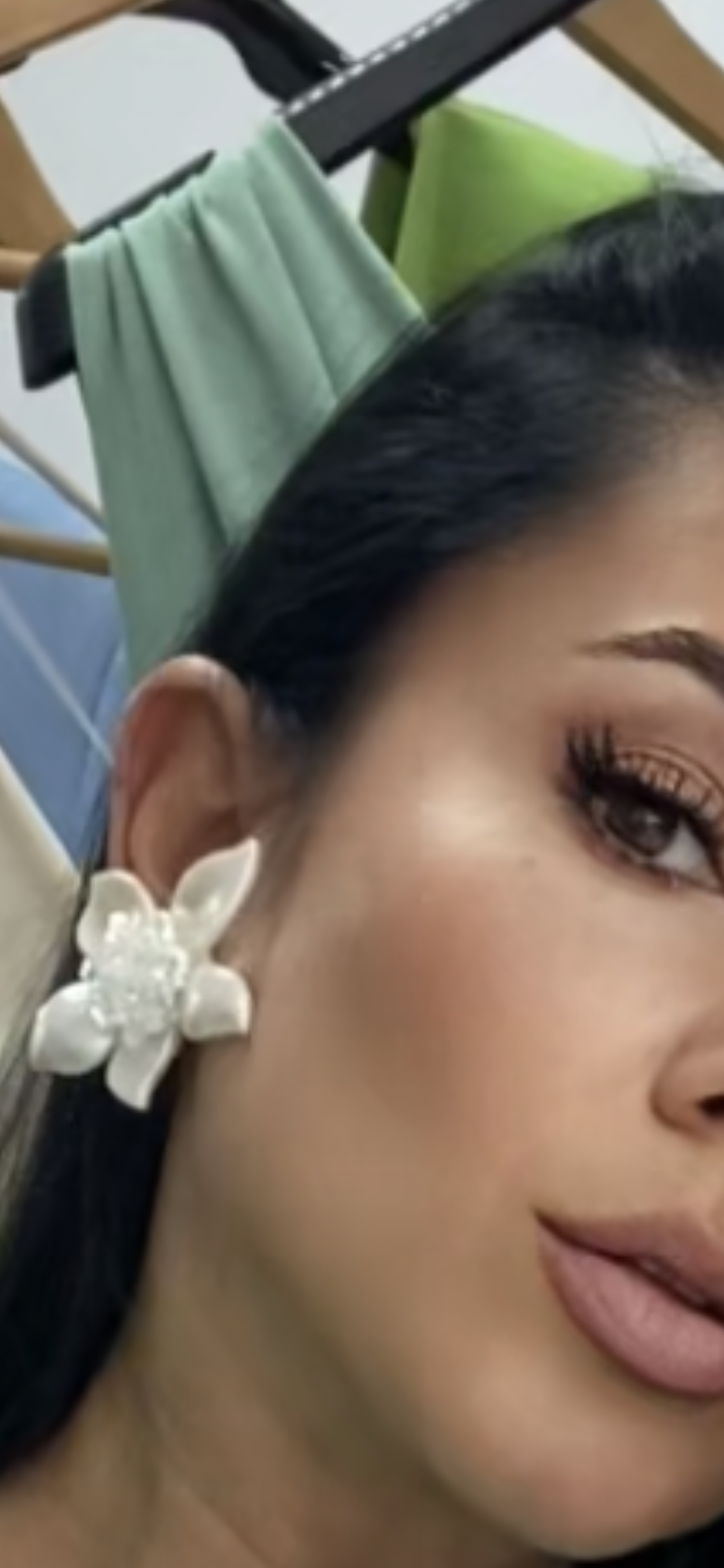 PENDIENTE ROSETA NÁCAR