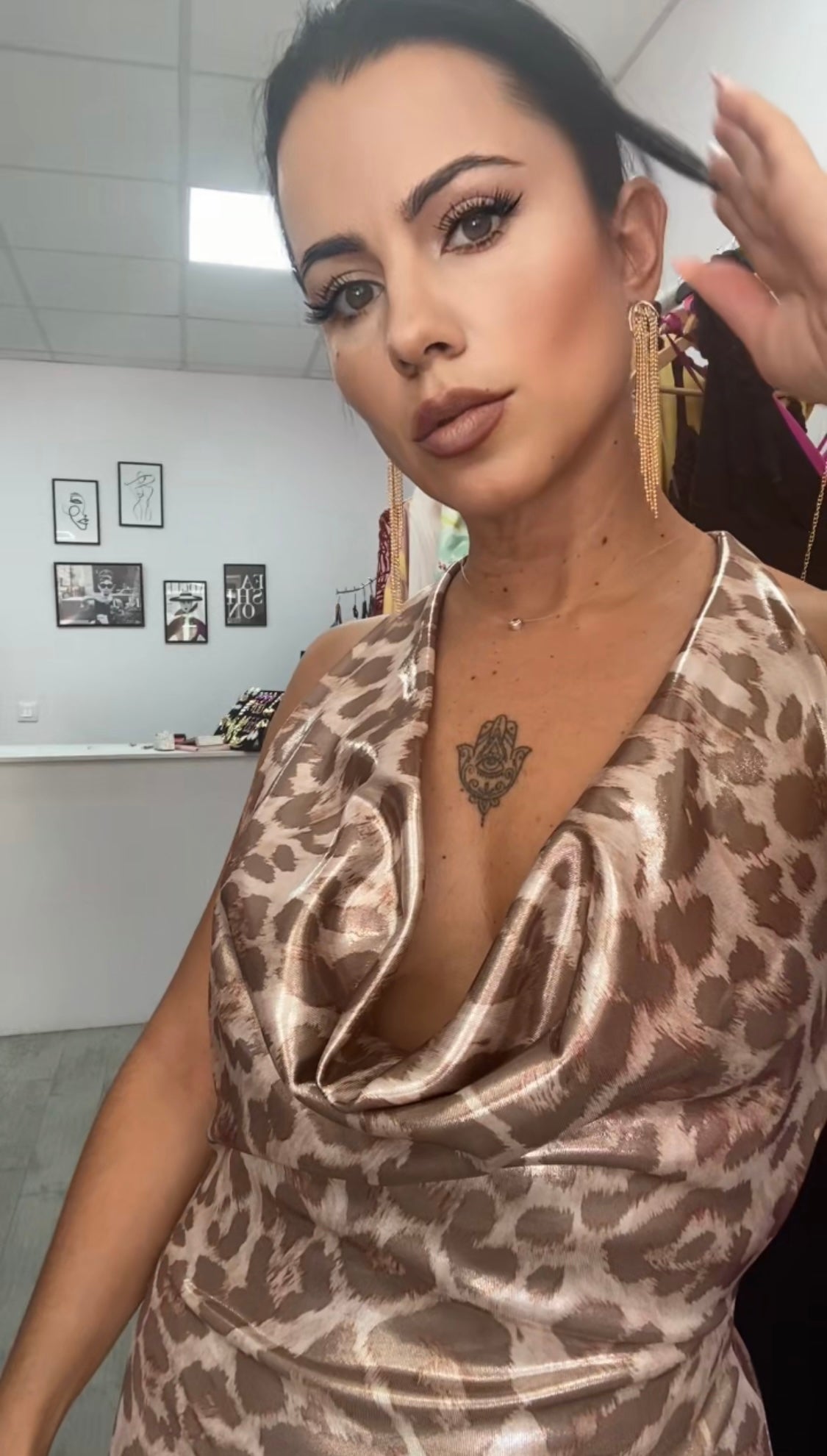 VESTIDO WHITNEY