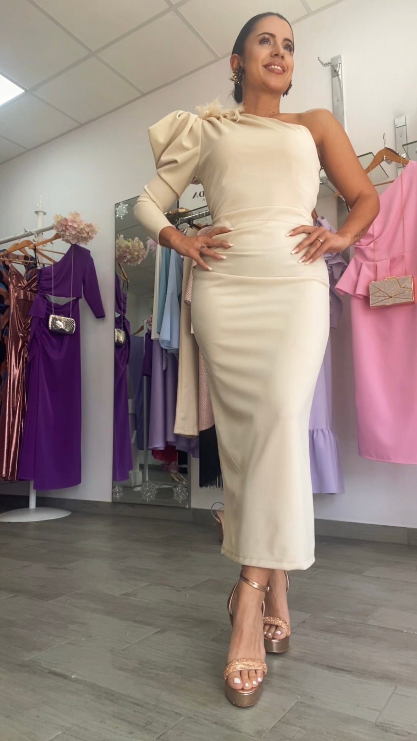 VESTIDO IVONE BEIGE