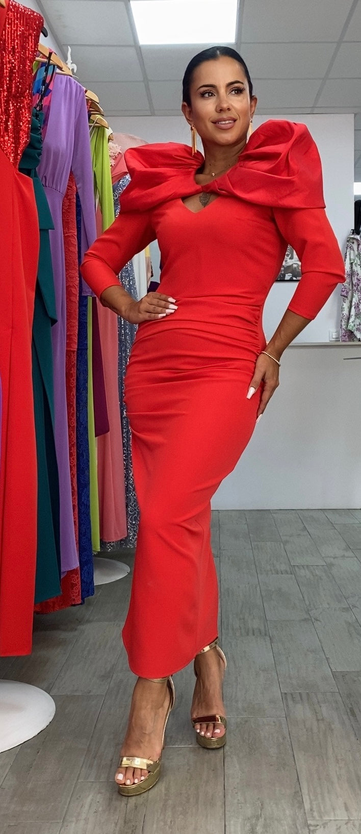 VESTIDO CAPA ROJO