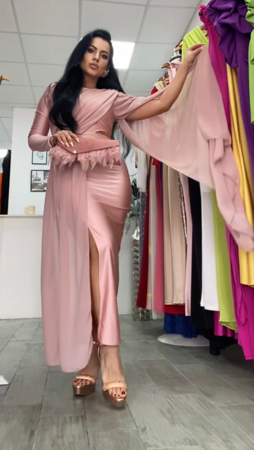 VESTIDO EGIPCIO ROSA MAQUILLAJE