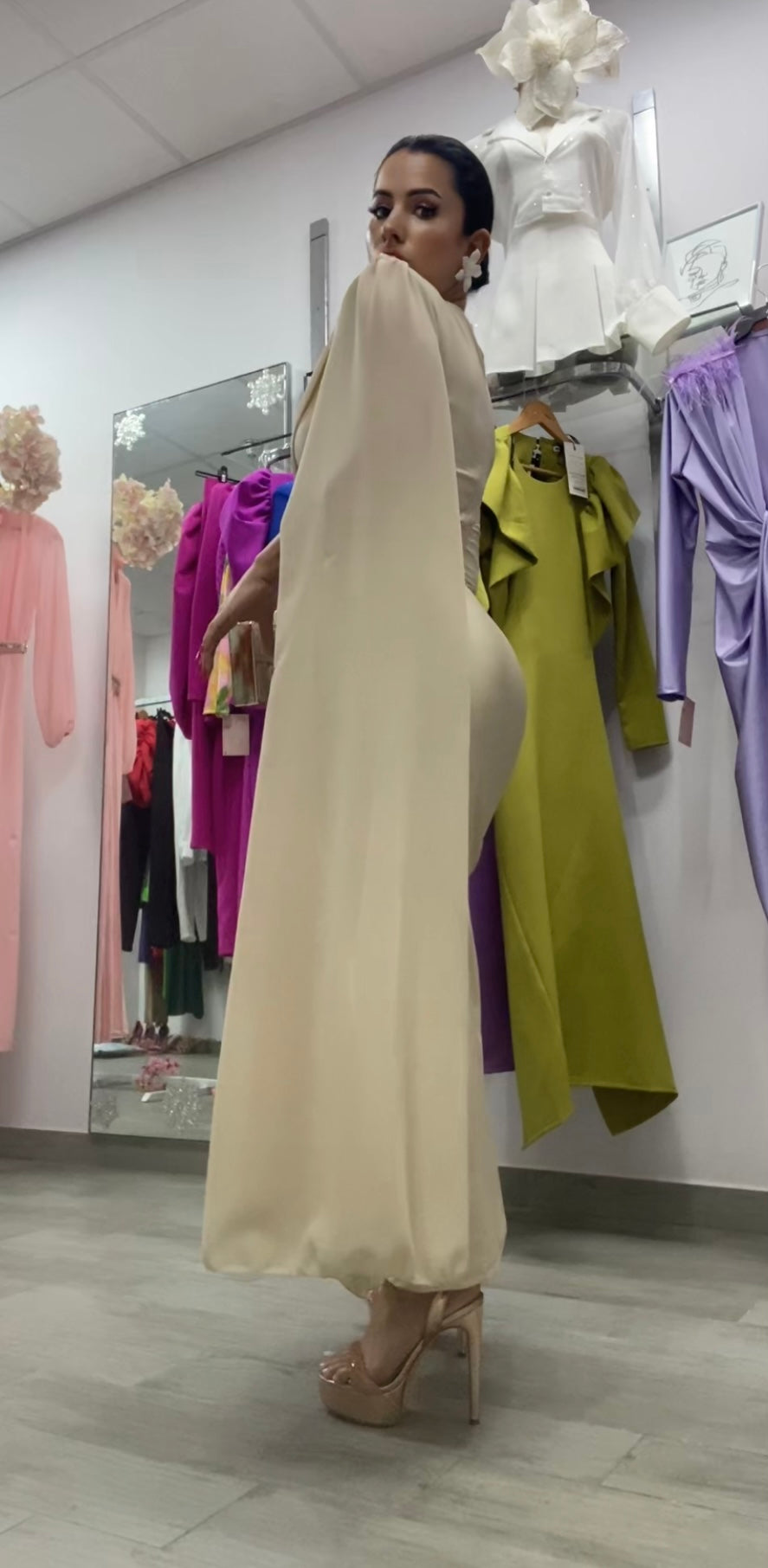 VESTIDO EGIPCIO BEIGE