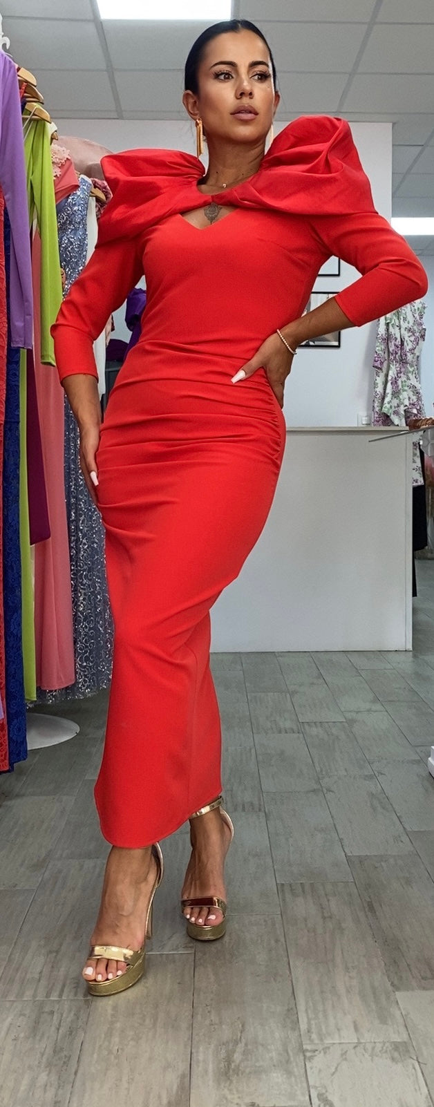 VESTIDO CAPA ROJO