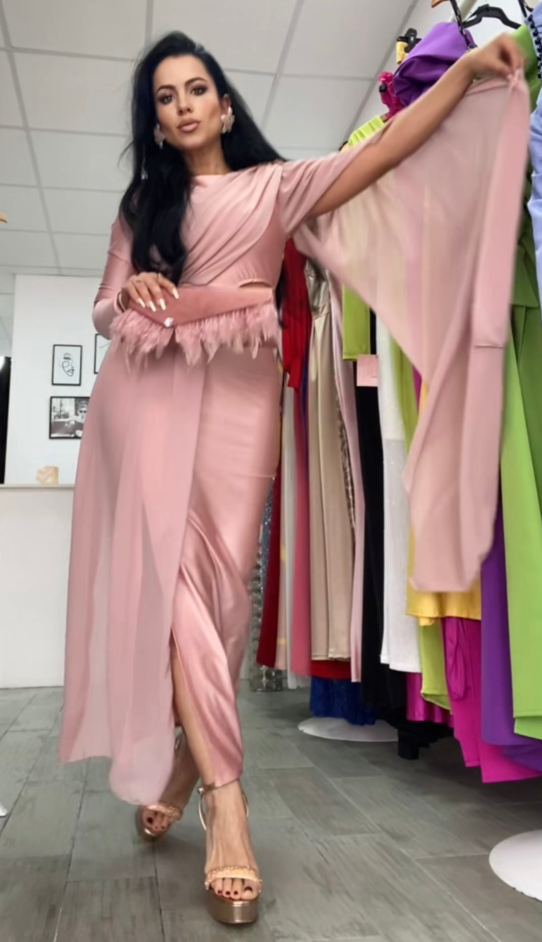 VESTIDO EGIPCIO ROSA MAQUILLAJE