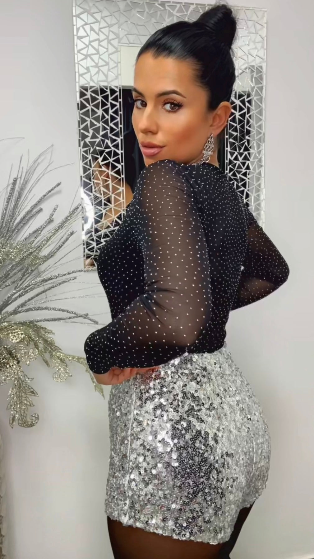 PANTALÓN CORTO LENTEJUELAS