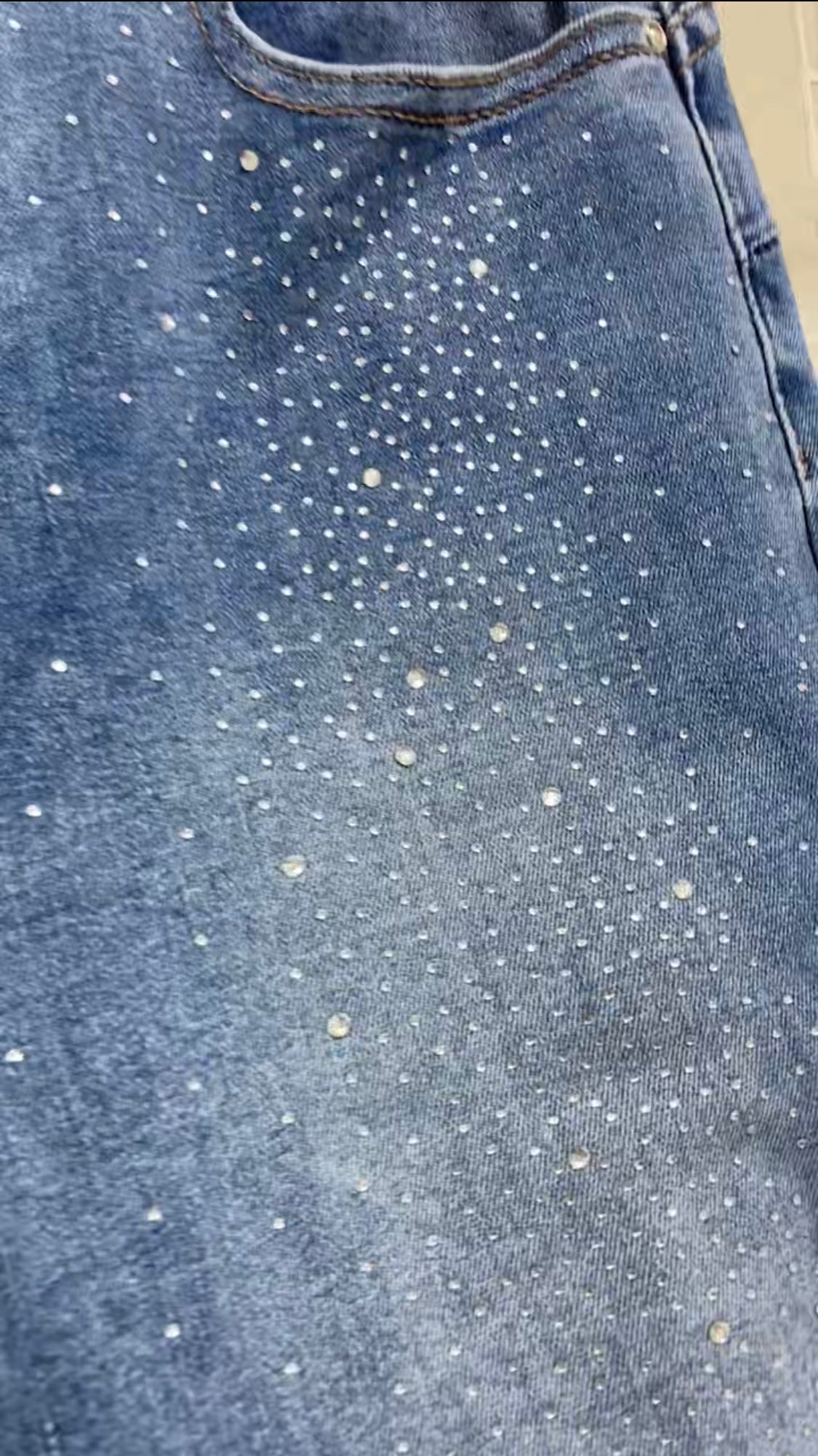 JEANS BRILLITOS