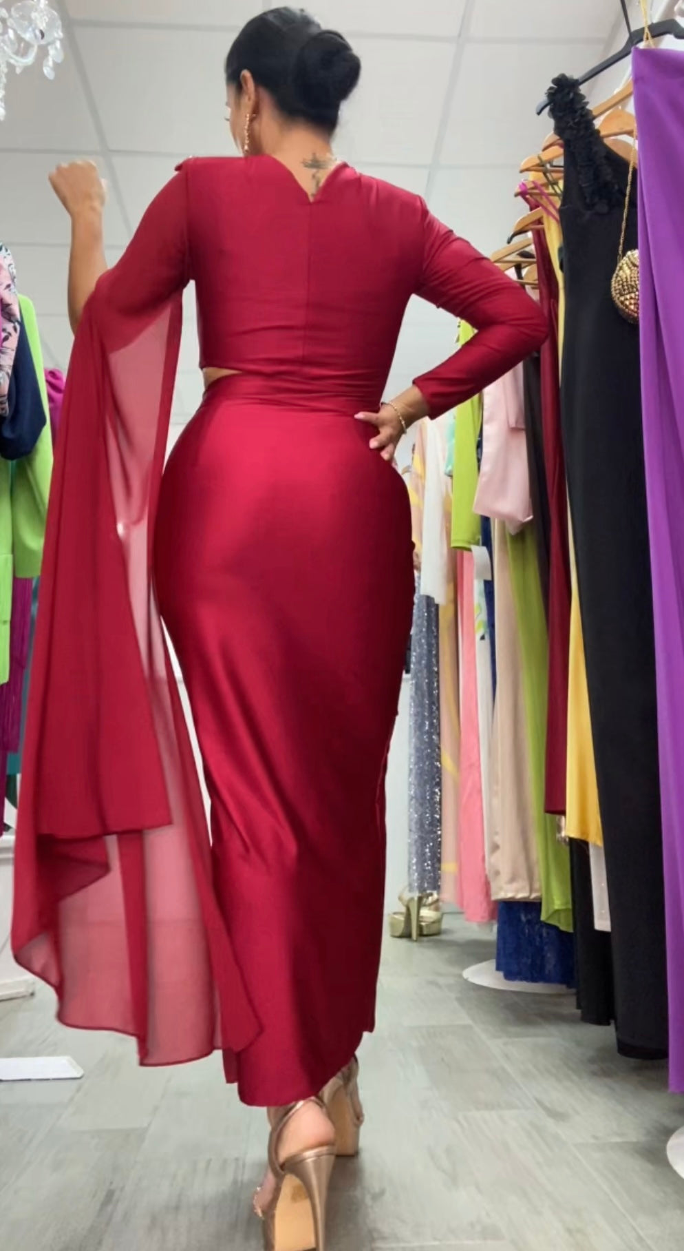 VESTIDO EGIPCIO BURDEOS