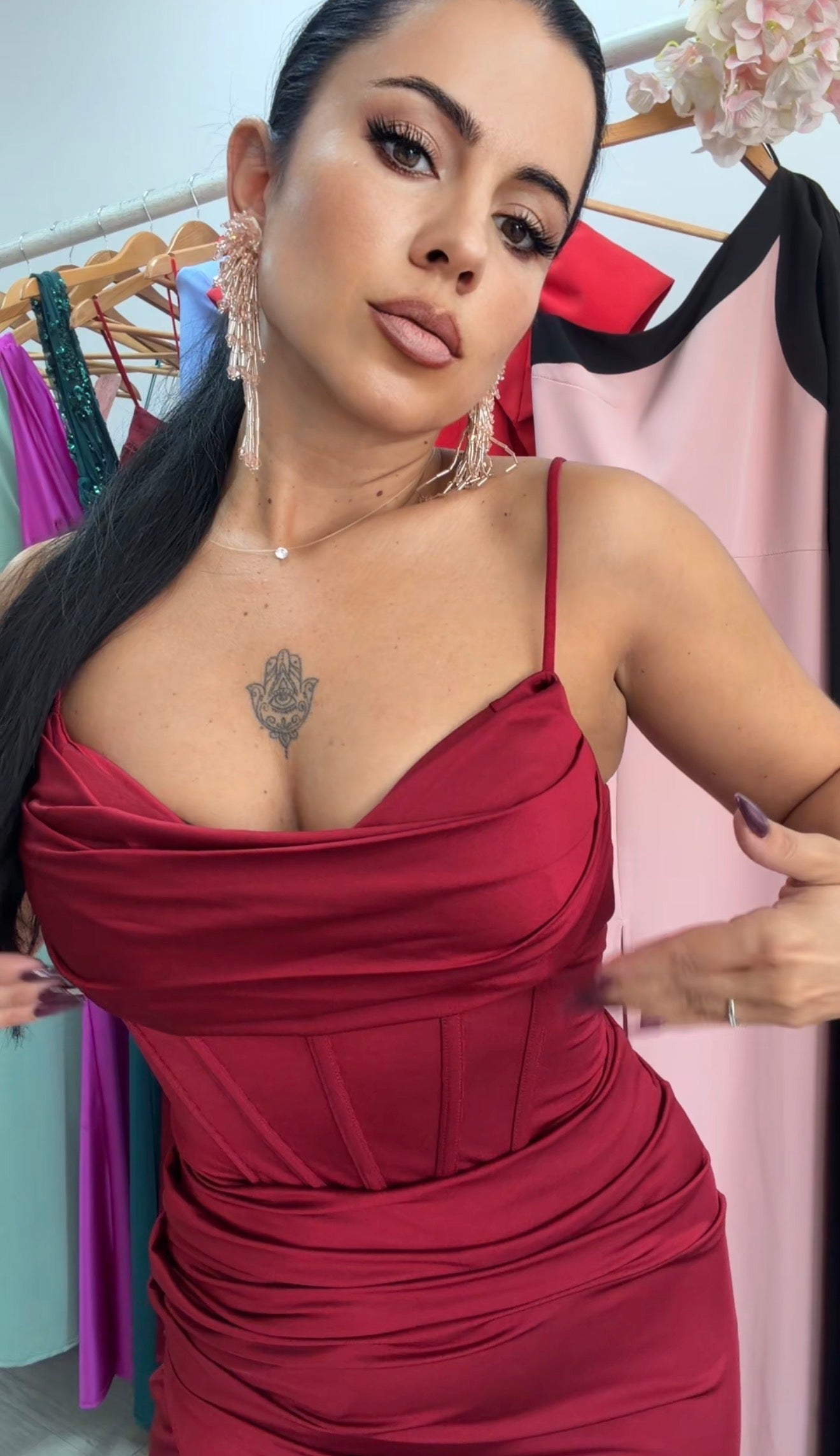 VESTIDO YASMINA COLOR VINO