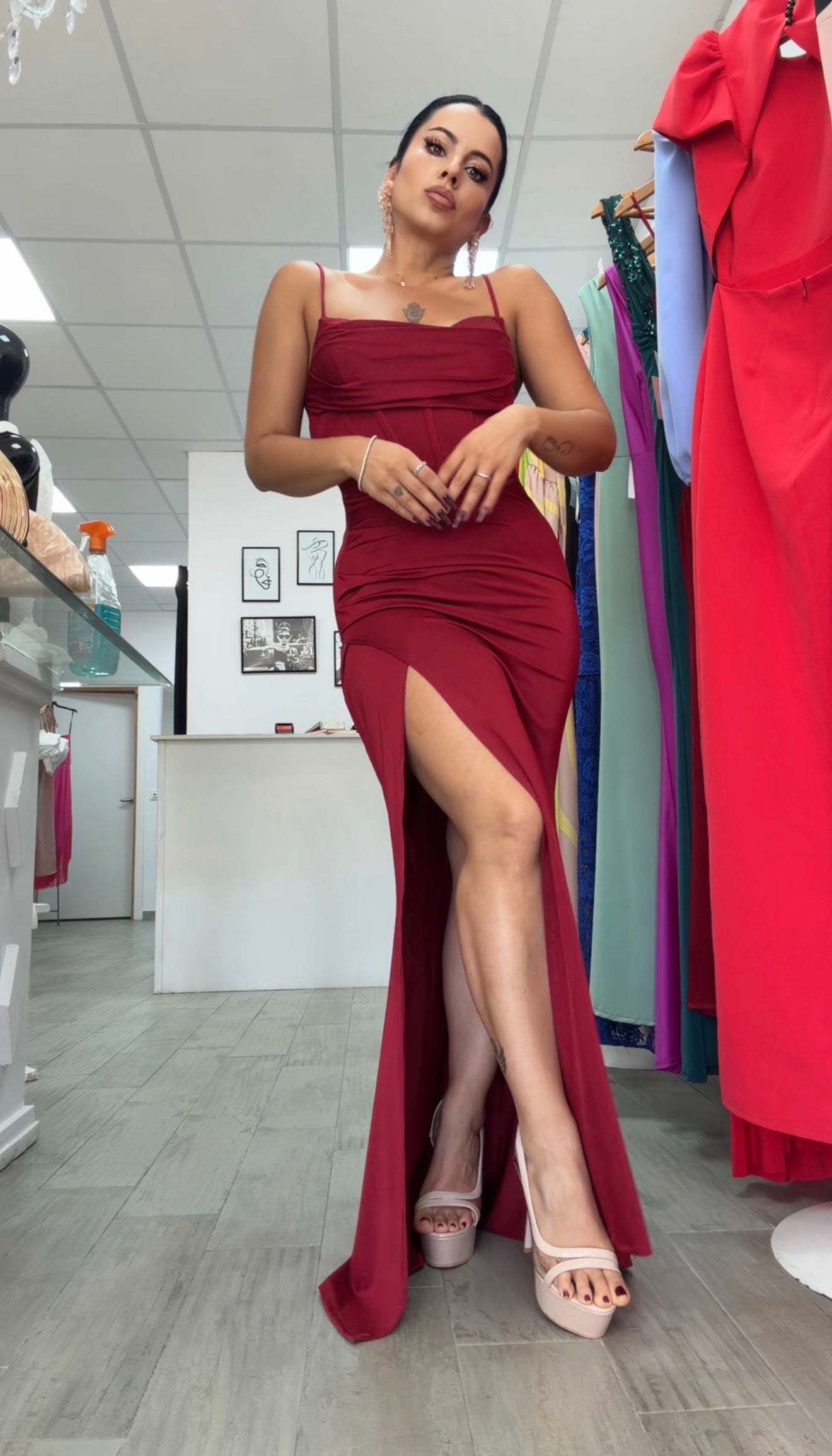 VESTIDO YASMINA COLOR VINO