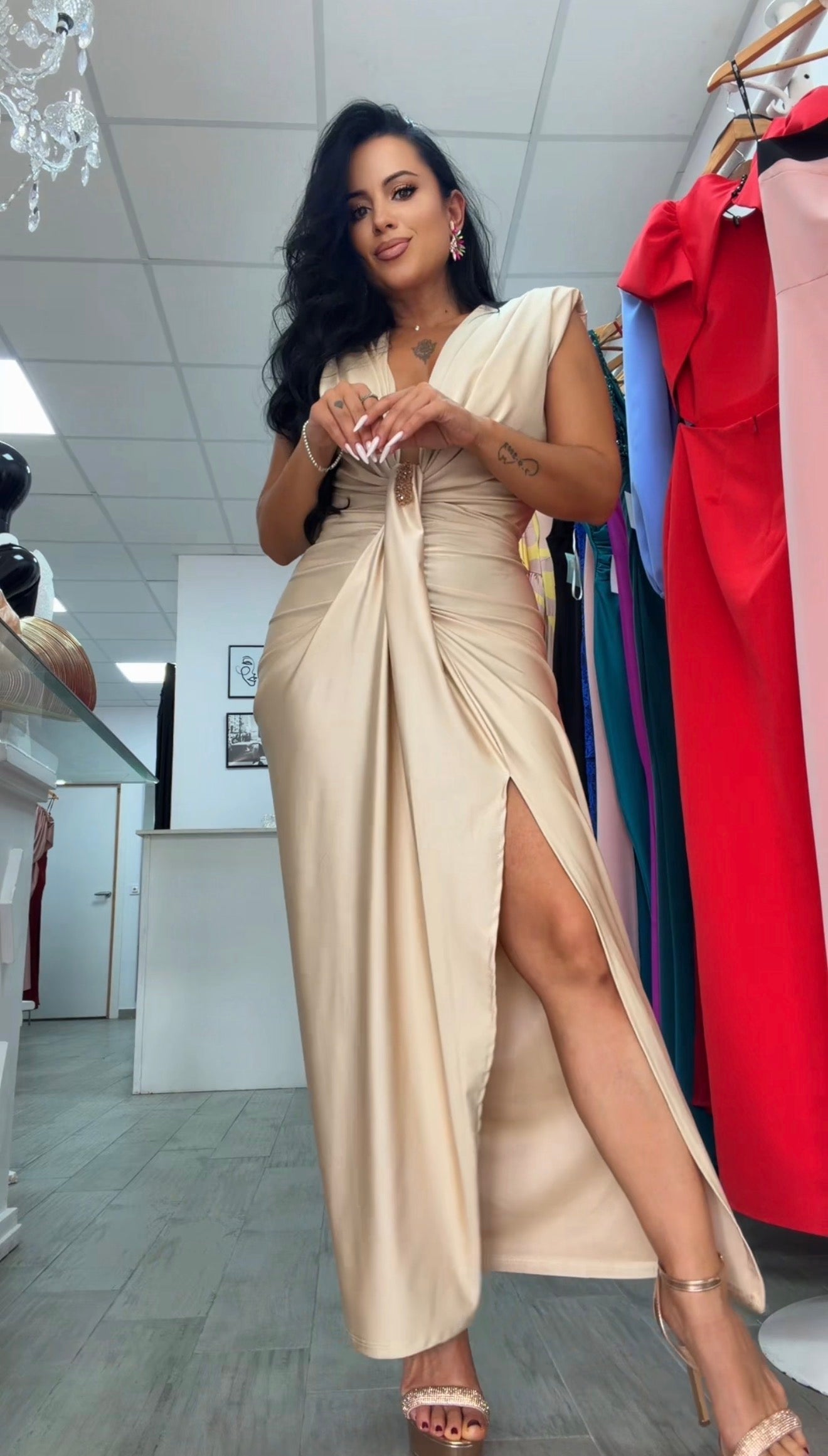 VESTIDO TIFANNI DORADO